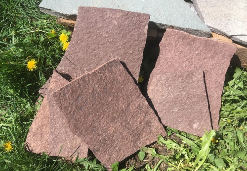 Плитняк лемезит бордовый для цоколя 1,5-2 см купить в Ступино