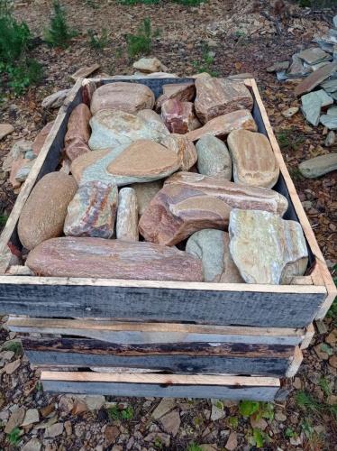 Златолит жёлтый, жёлто-зелёный глыбки и валуны для ланшафтного дизайна купить в Ступино