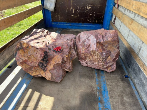 Ландшафтные глыбы красно-фиолетовые 200-1000 килограмм купить в Ступино