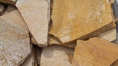 Плитняк златолит жёлтый для цоколя купить в Ступино