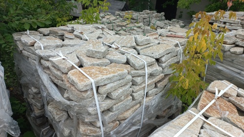 Гранитный плитняк галтованный для парковки купить в Ступино