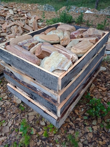 Златолит жёлтый, жёлто-зелёный глыбки и валуны для ланшафтного дизайна купить в Ступино