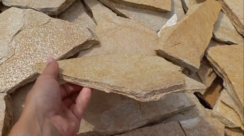 Плитняк златолит жёлтый для цоколя купить в Ступино