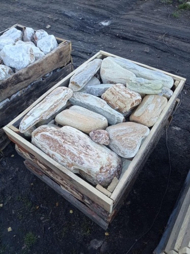 Златолит жёлтый, жёлто-зелёный глыбки и валуны для ланшафтного дизайна купить в Ступино