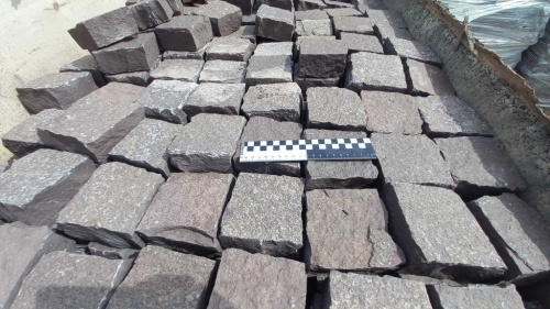 Лемезит колотая брусчатка 10 * 10 см. для парковки купить в Ступино